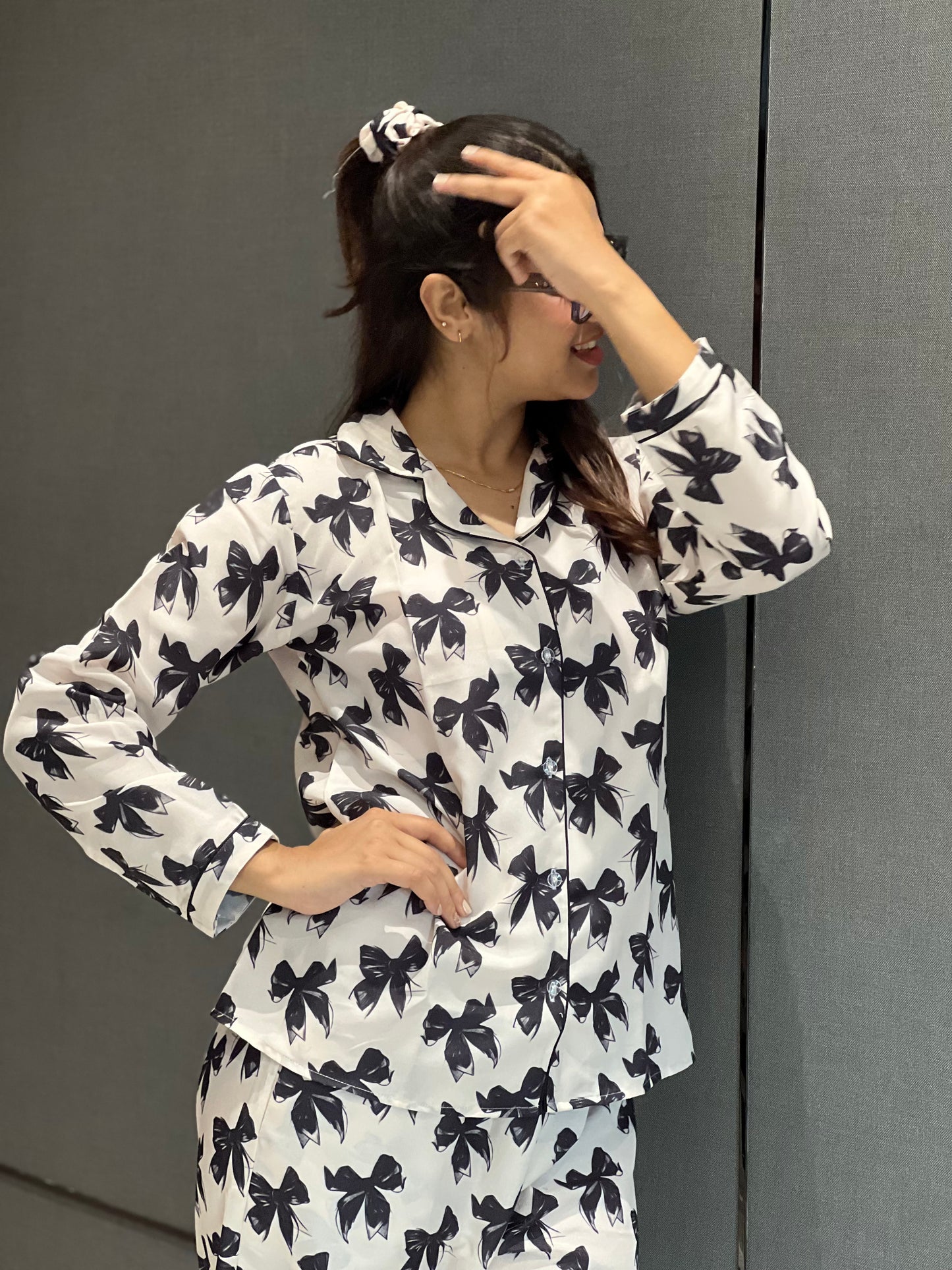BOW PRINTED NIGHT SUITE WITH  SCRUNCHIESH