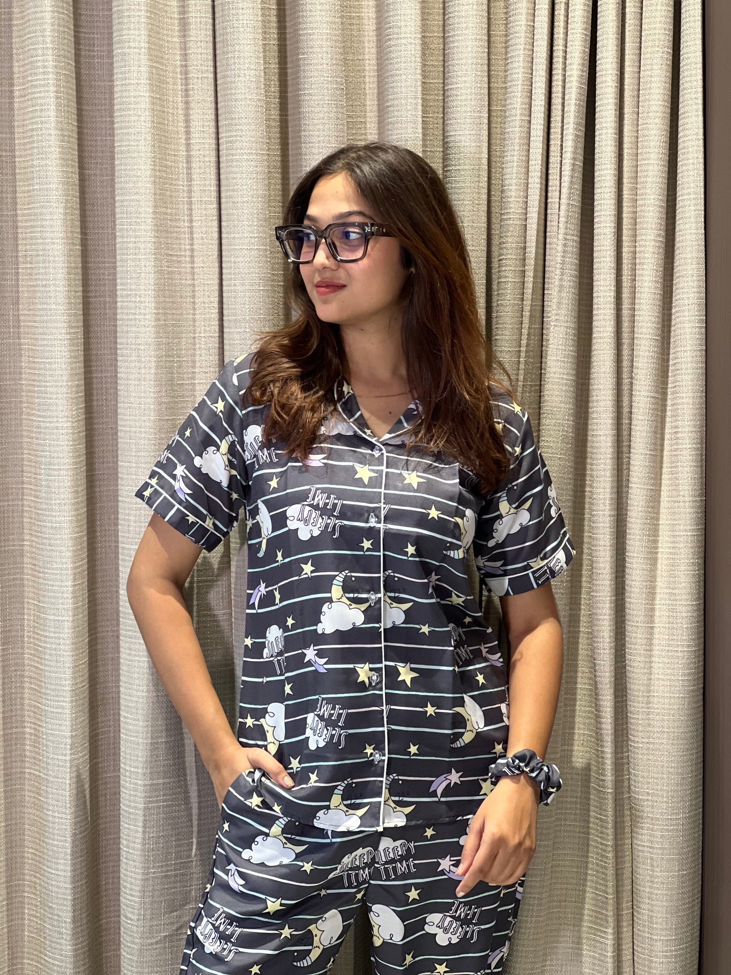 STAR PRINTED NIGHT SUITE WITH SCRUNCHES