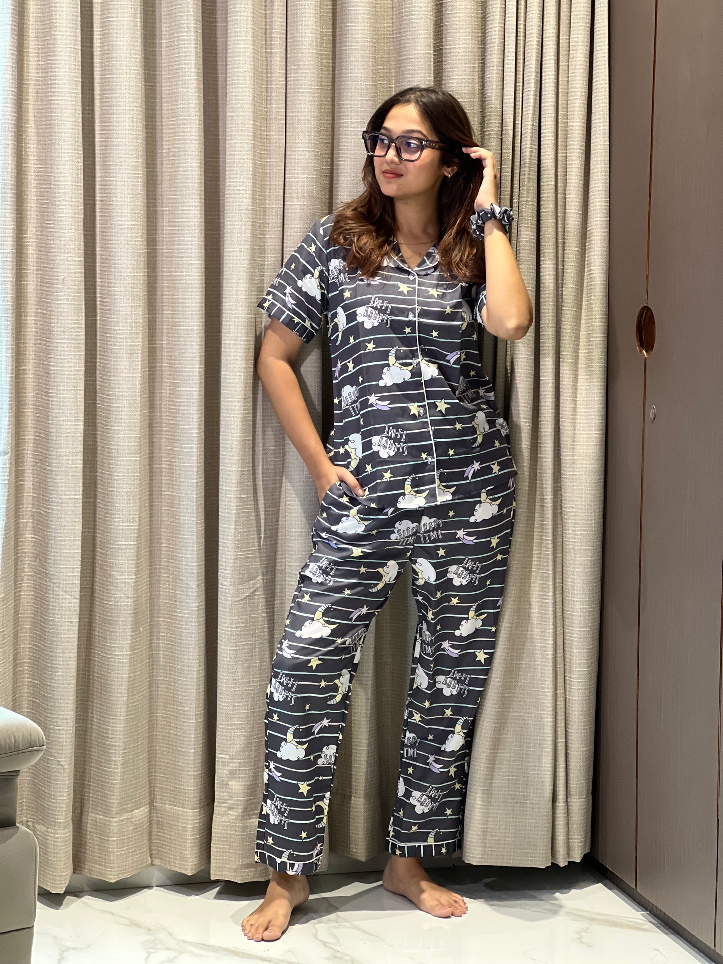 STAR PRINTED NIGHT SUITE WITH SCRUNCHES